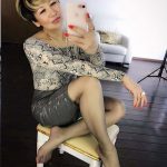 Plan cul cougar asiatique avec une libertine sexy